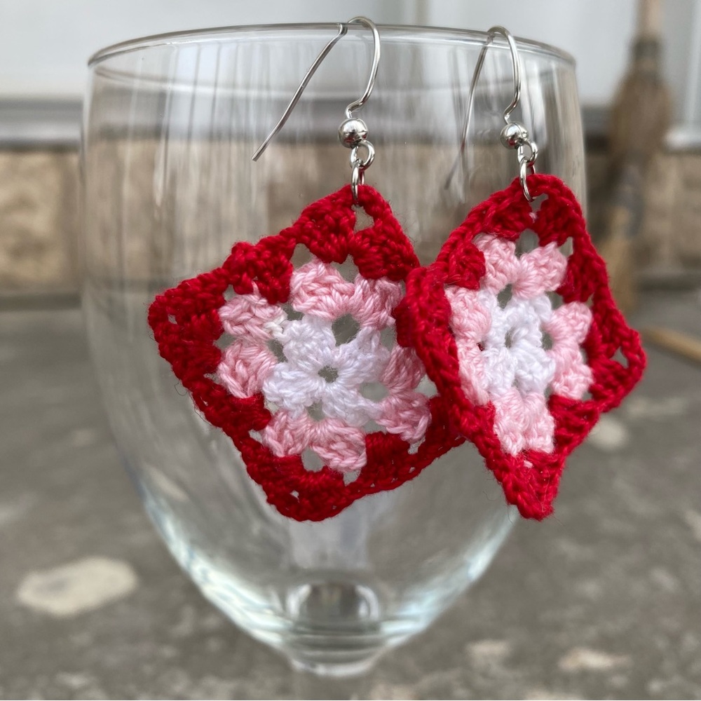 Red & Pink Crochet Granny Square Earrings - Picture 5 of 7